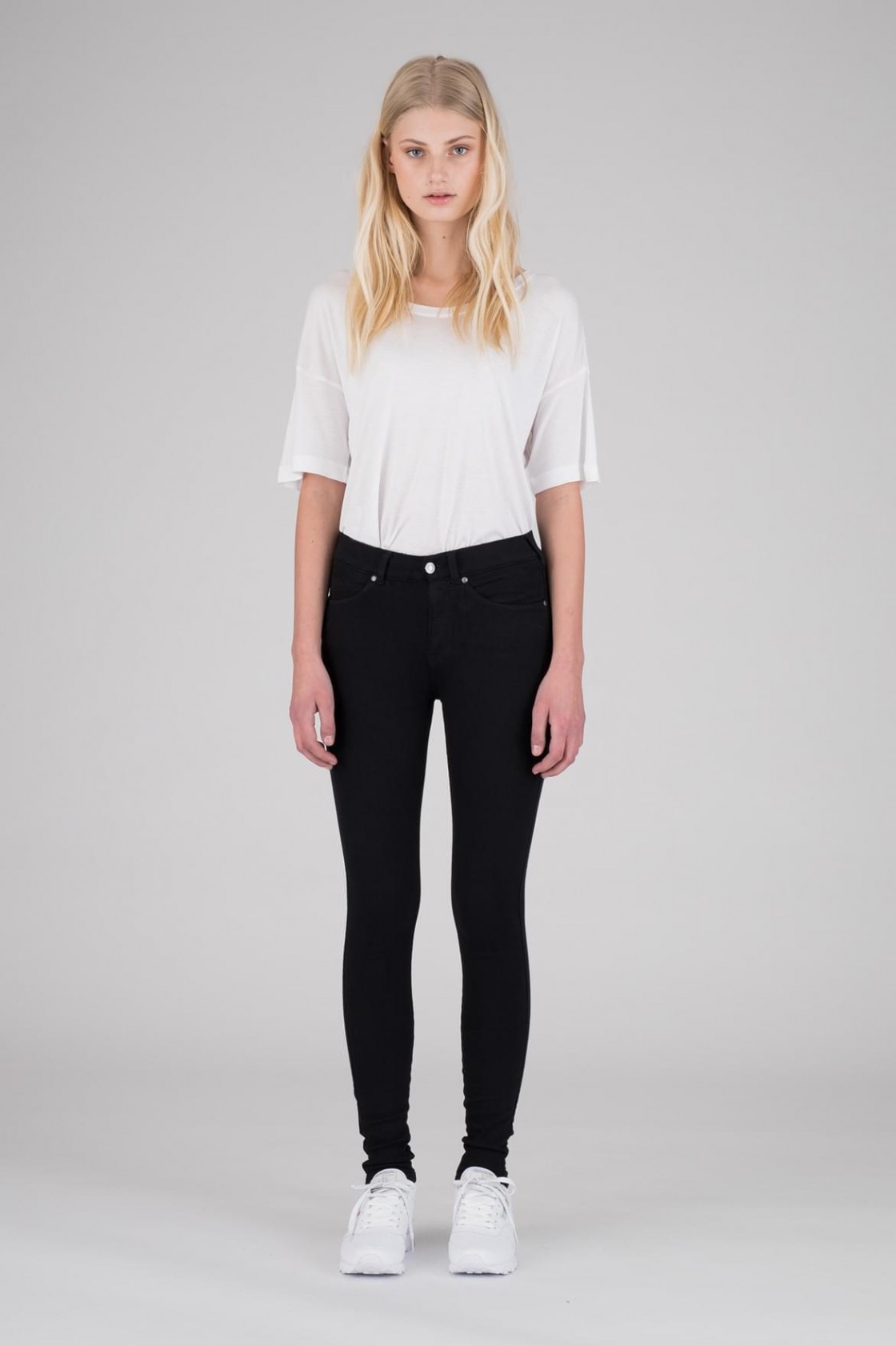  Lexy Mid-Waist Jeans, Sort, L