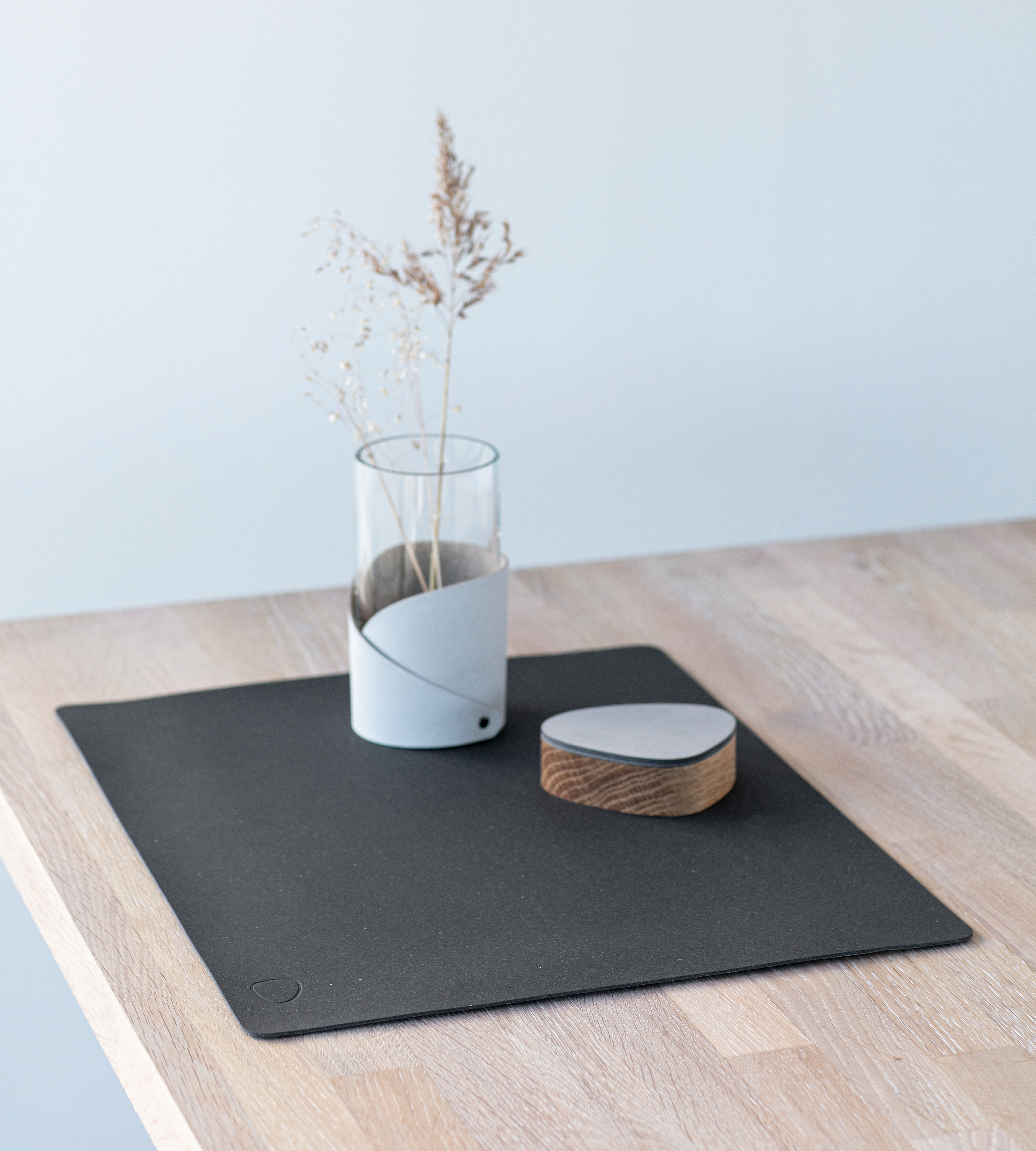 Lind DNA Square Core Table Mat, Flecked Anthracite, Large