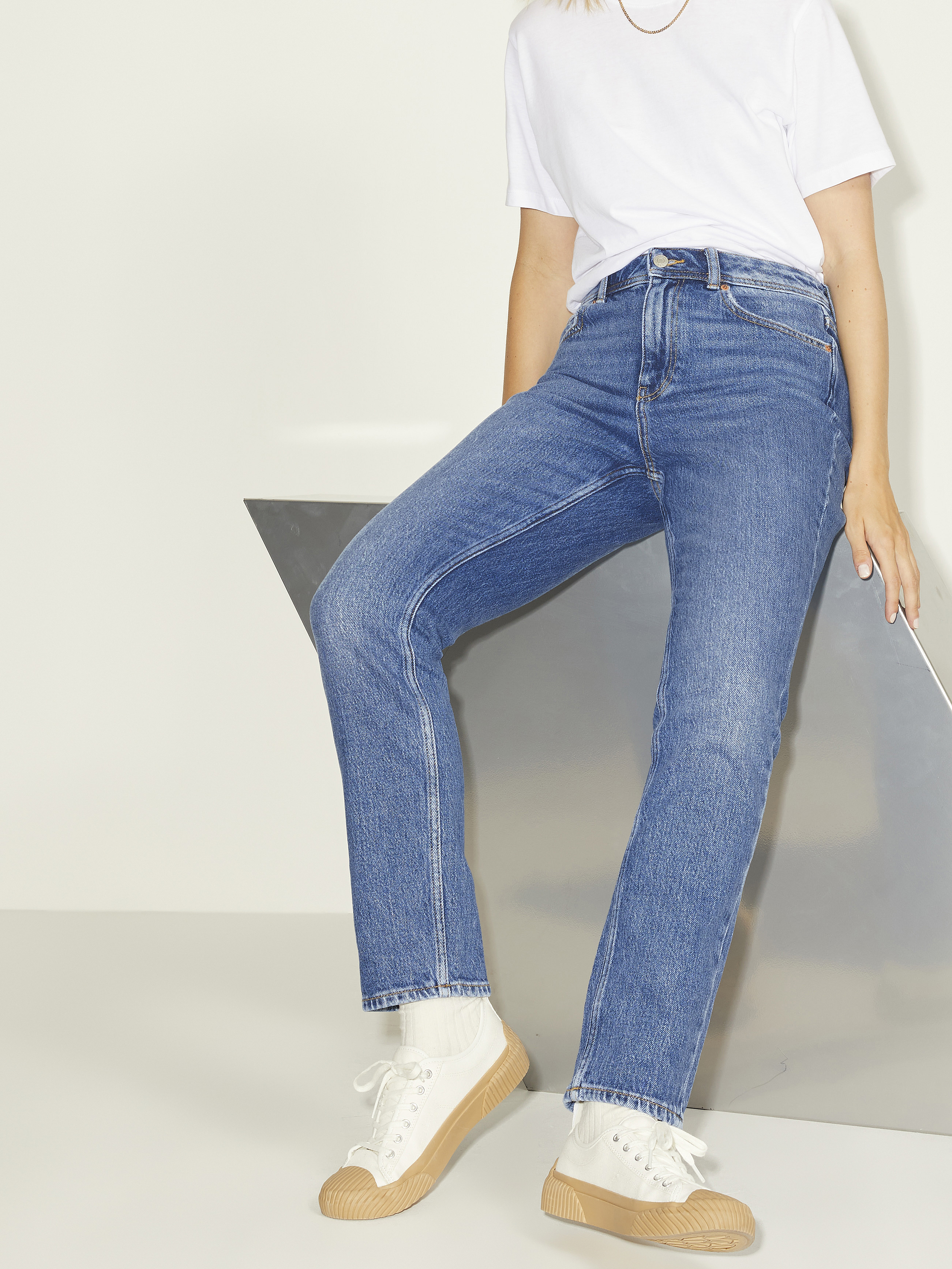 Berlin Slim Jeans, Medium Blue Denim, W26/L32